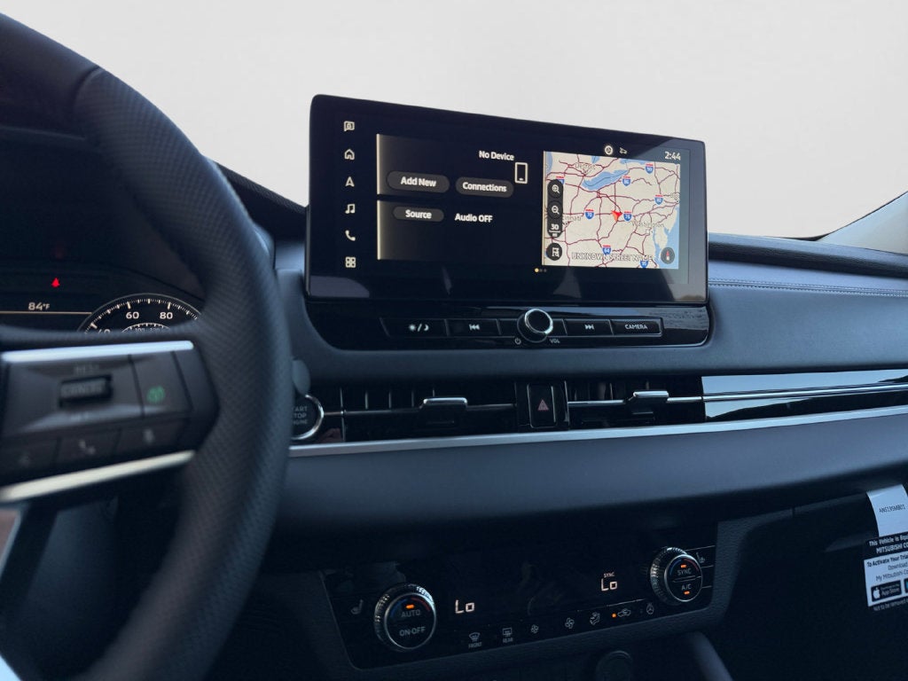 2026 Mitsubishi Outlander LE