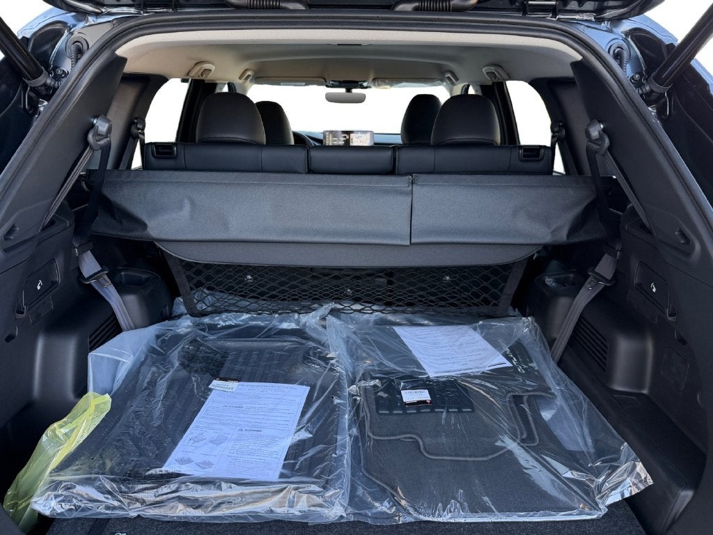 2026 Mitsubishi Outlander LE