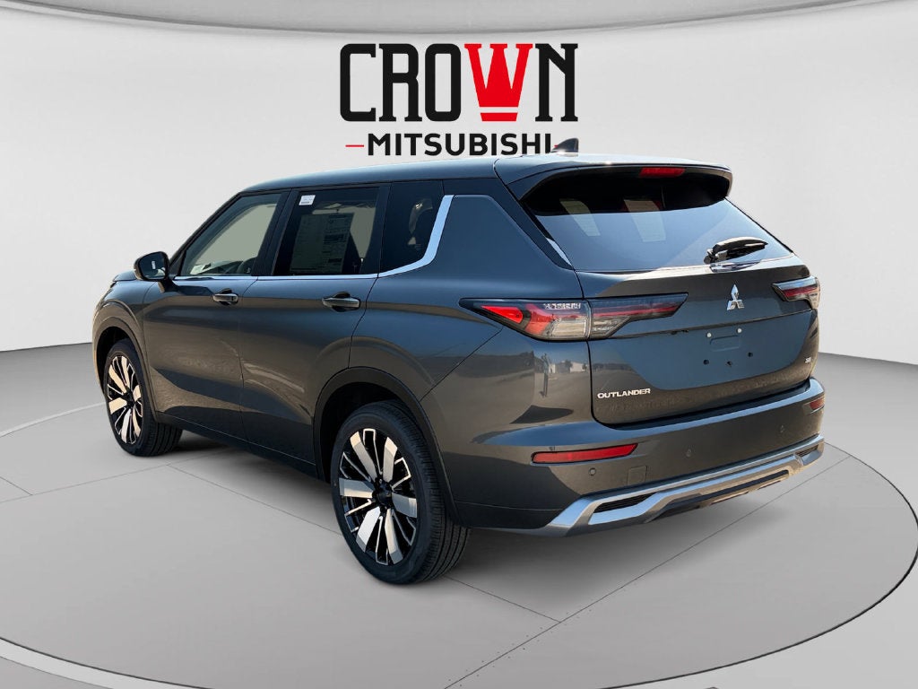 2026 Mitsubishi Outlander LE