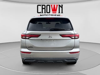 2022 Mitsubishi Outlander ES