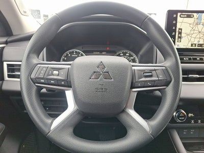 2026 Mitsubishi Outlander ES