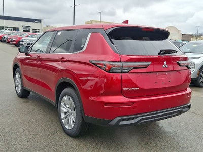 2026 Mitsubishi Outlander ES