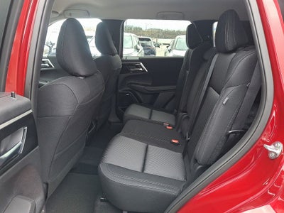 2026 Mitsubishi Outlander ES