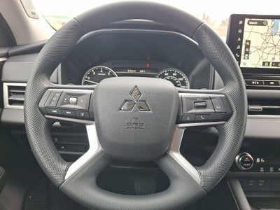 2026 Mitsubishi Outlander ES