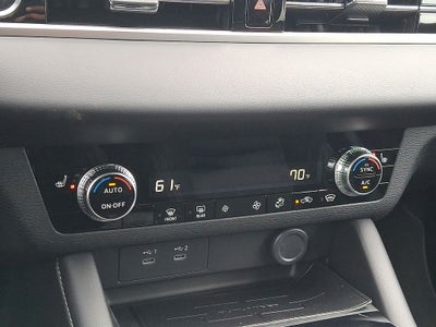 2026 Mitsubishi Outlander ES