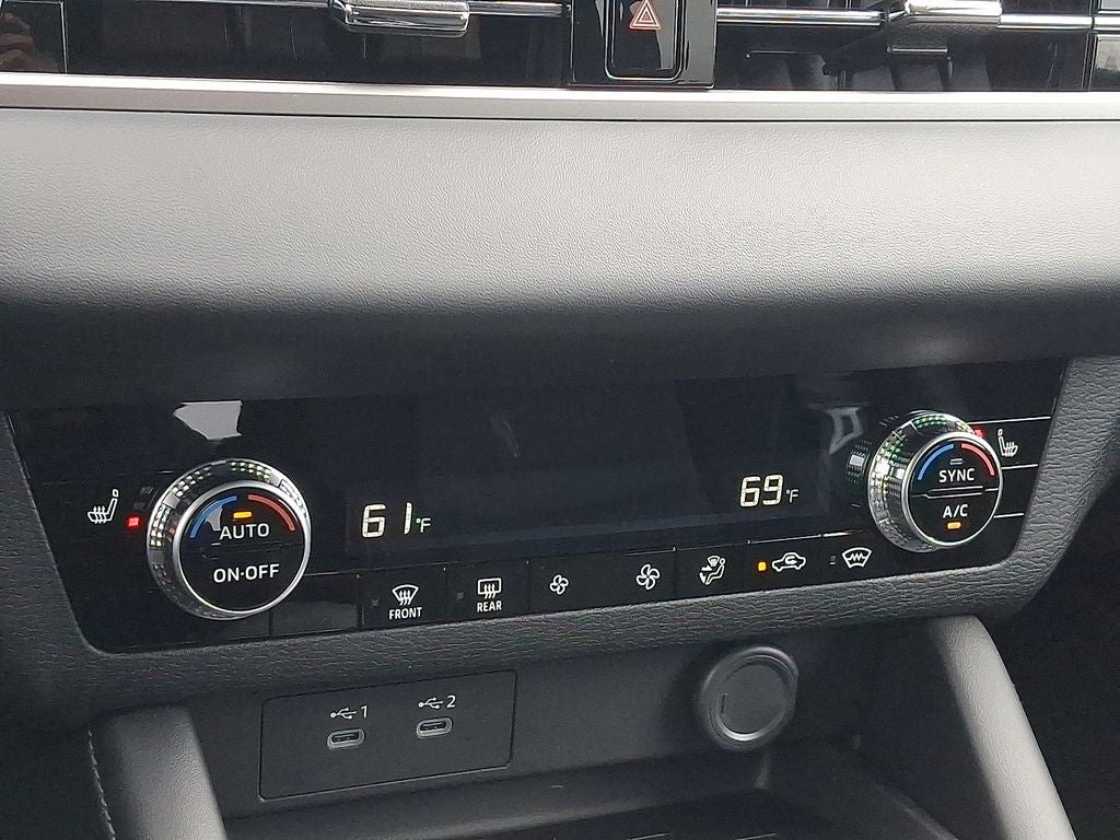 2026 Mitsubishi Outlander ES