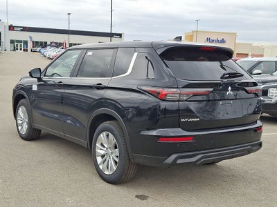 2026 Mitsubishi Outlander ES