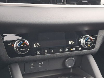 2026 Mitsubishi Outlander ES