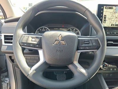 2026 Mitsubishi Outlander ES