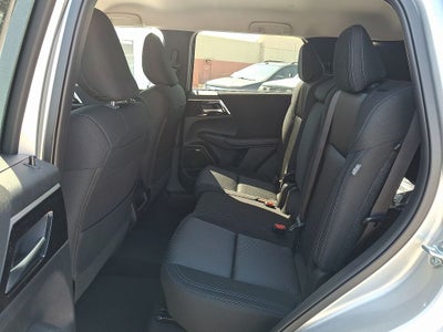 2026 Mitsubishi Outlander ES