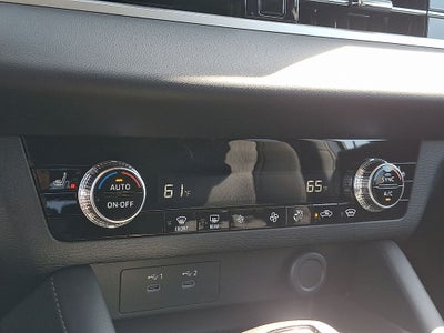 2026 Mitsubishi Outlander ES