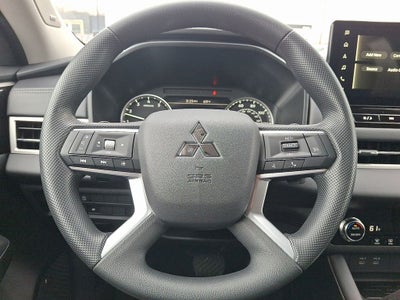 2026 Mitsubishi Outlander ES