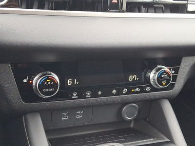 2026 Mitsubishi Outlander ES