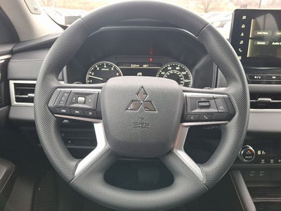 2026 Mitsubishi Outlander ES