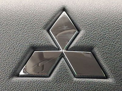 2026 Mitsubishi Outlander ES