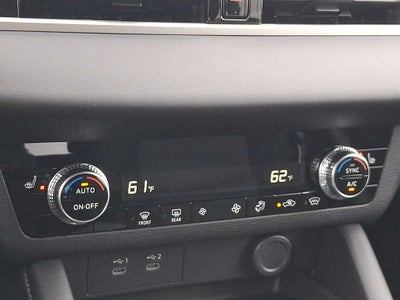 2026 Mitsubishi Outlander ES