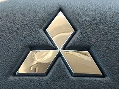 2026 Mitsubishi Outlander ES