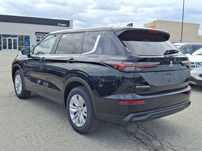 2026 Mitsubishi Outlander ES