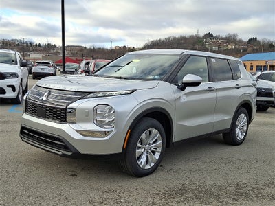 2026 Mitsubishi Outlander ES