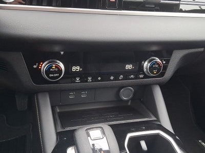 2026 Mitsubishi Outlander ES