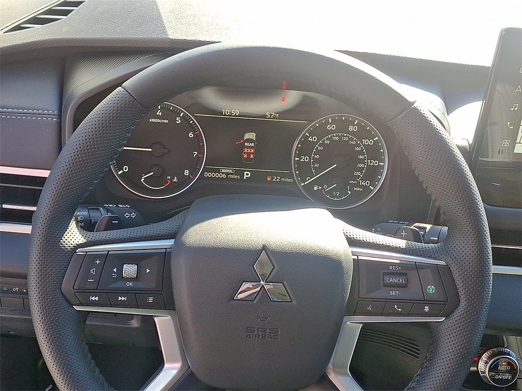 2025 Mitsubishi Outlander SE