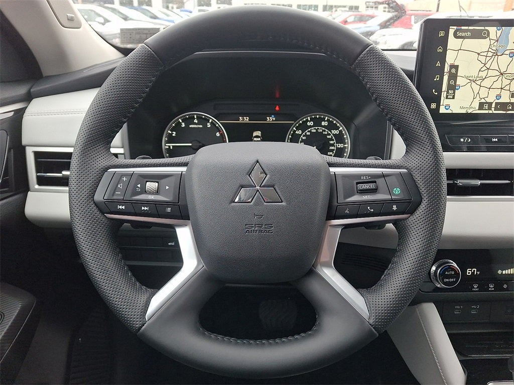 2025 Mitsubishi Outlander SE