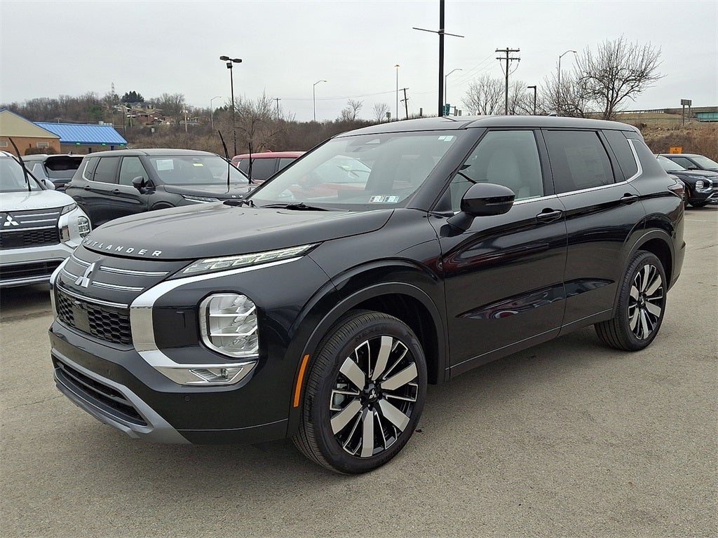 2025 Mitsubishi Outlander SE