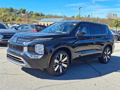 2025 Mitsubishi Outlander SE