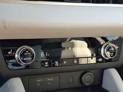 2025 Mitsubishi Outlander SE