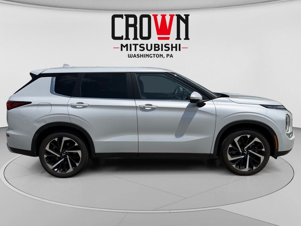 2024 Mitsubishi Outlander SE TECH
