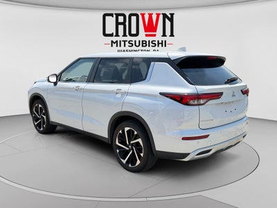 2024 Mitsubishi Outlander SE TECH