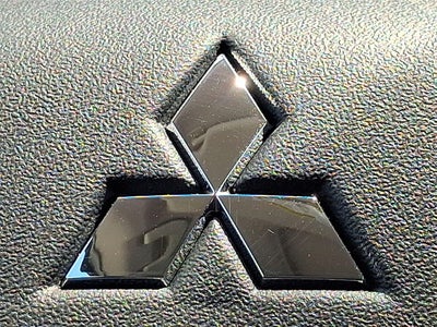 2025 Mitsubishi Outlander SE TECH