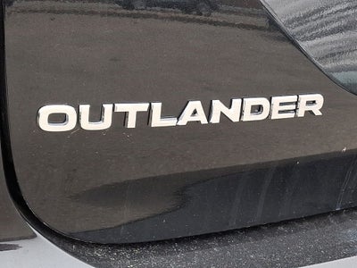 2025 Mitsubishi Outlander SE