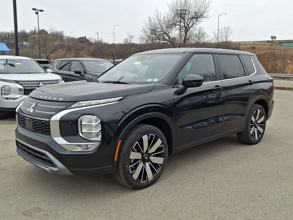 2025 Mitsubishi Outlander SE