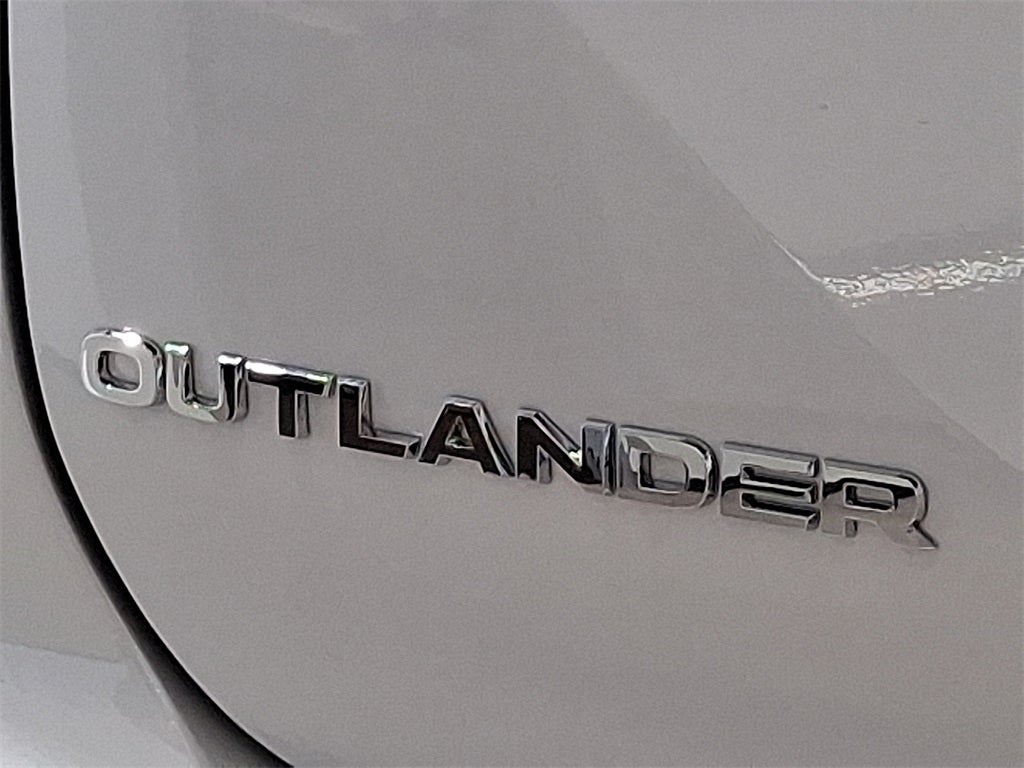2025 Mitsubishi Outlander SE Trail Edition
