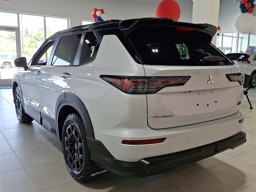 2025 Mitsubishi Outlander SE Trail Edition