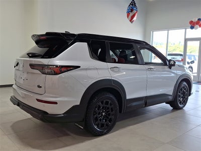 2025 Mitsubishi Outlander SE Trail Edition