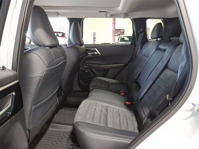 2025 Mitsubishi Outlander SE Trail Edition
