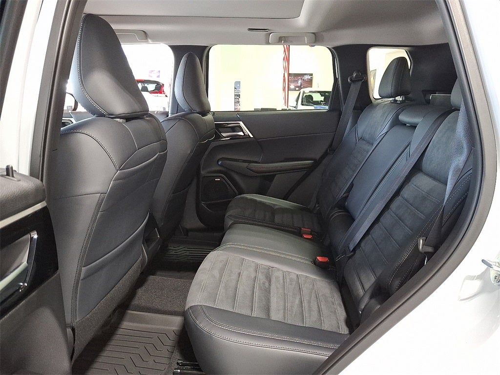 2025 Mitsubishi Outlander SE Trail Edition