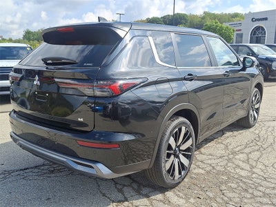 2025 Mitsubishi Outlander SE