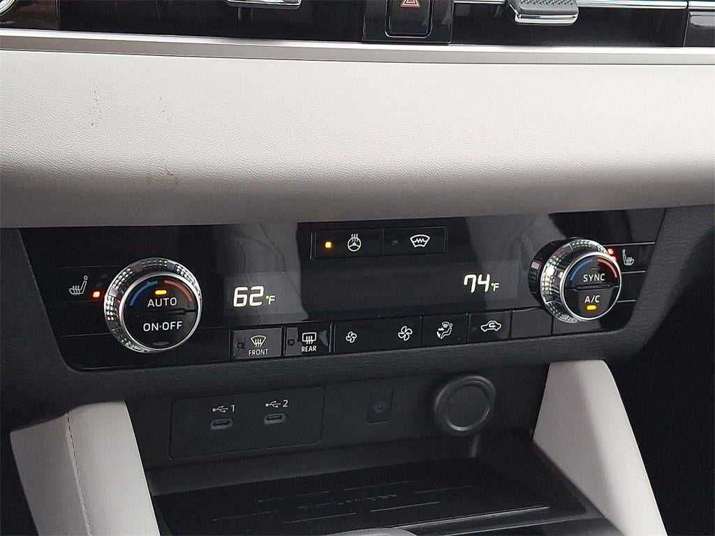 2026 Mitsubishi Outlander SE