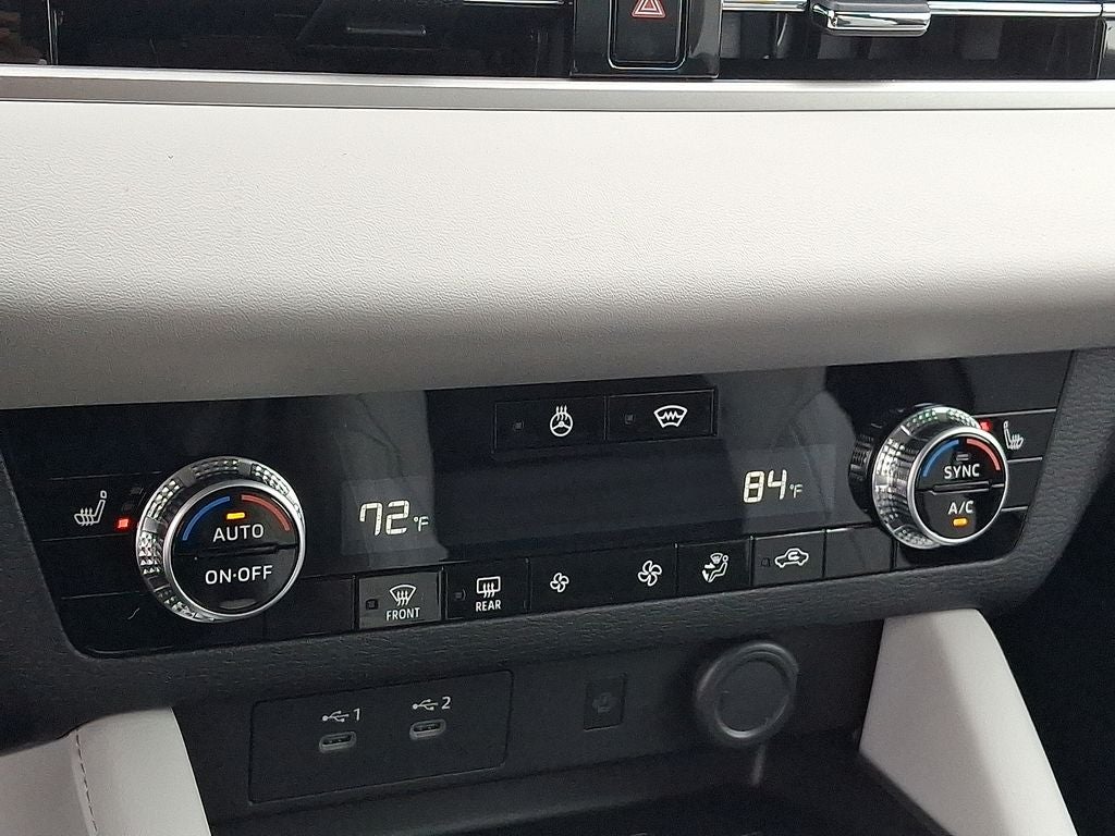 2026 Mitsubishi Outlander SE