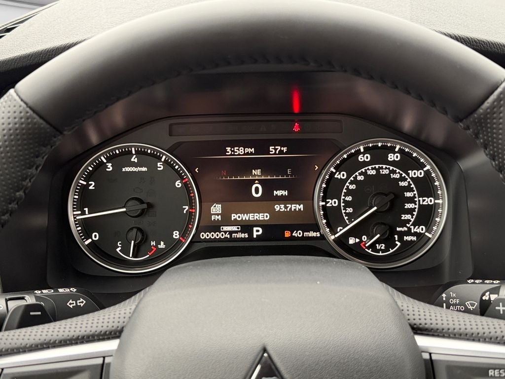 2026 Mitsubishi Outlander LE