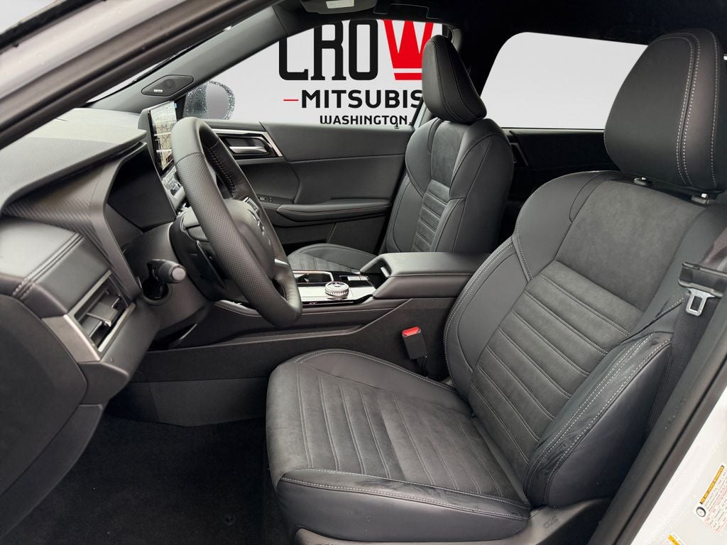 2026 Mitsubishi Outlander LE