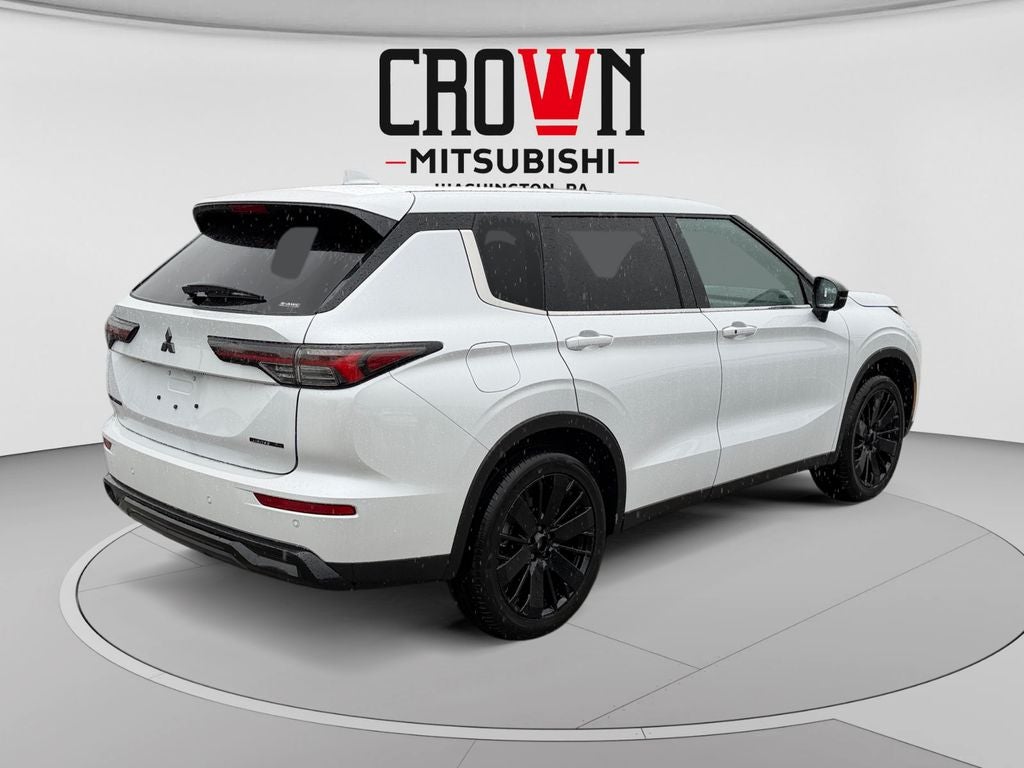 2026 Mitsubishi Outlander LE