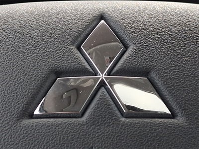 2026 Mitsubishi Outlander SE Tech