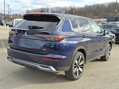 2026 Mitsubishi Outlander SE Tech