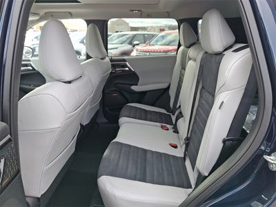 2026 Mitsubishi Outlander SE Tech