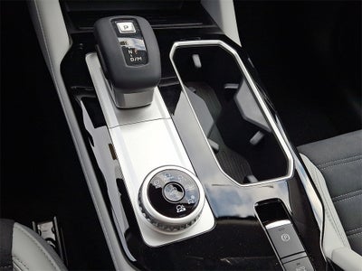 2026 Mitsubishi Outlander SE Tech