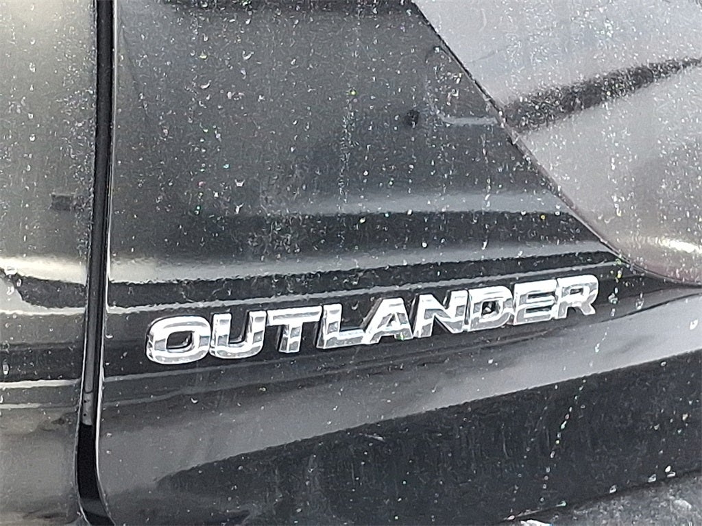 2026 Mitsubishi Outlander SE TECH